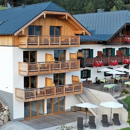 Farm stay Altroiterhof Sankt Wolfgang im Salzkammergut